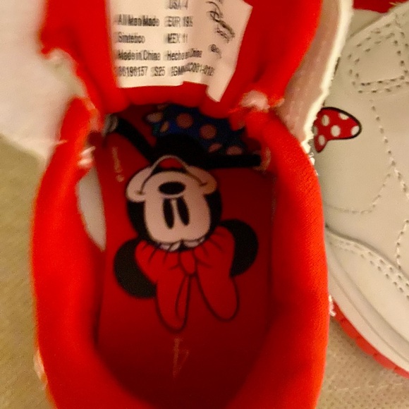 Disney Minnie Mouse sneakers - size 4 - Picture 3 of 3